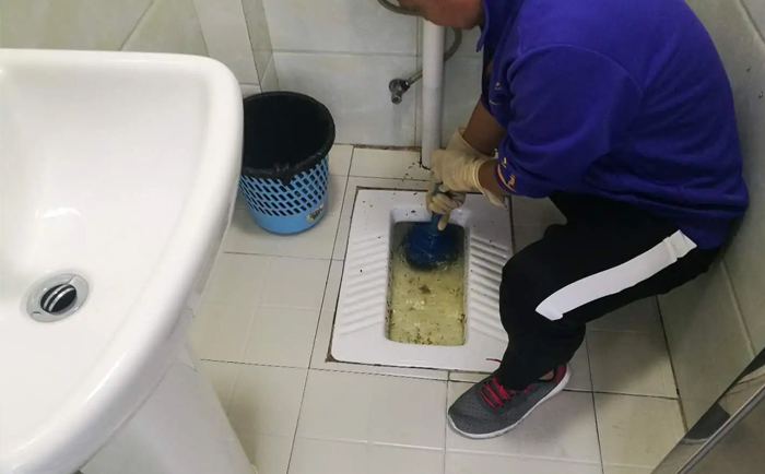 民众镇疏通蹲坑