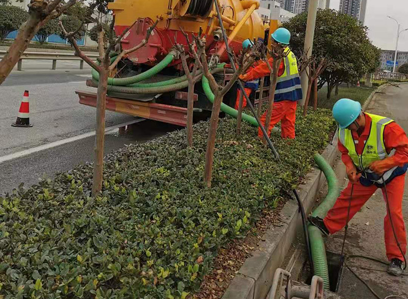 民众镇市政管道清淤